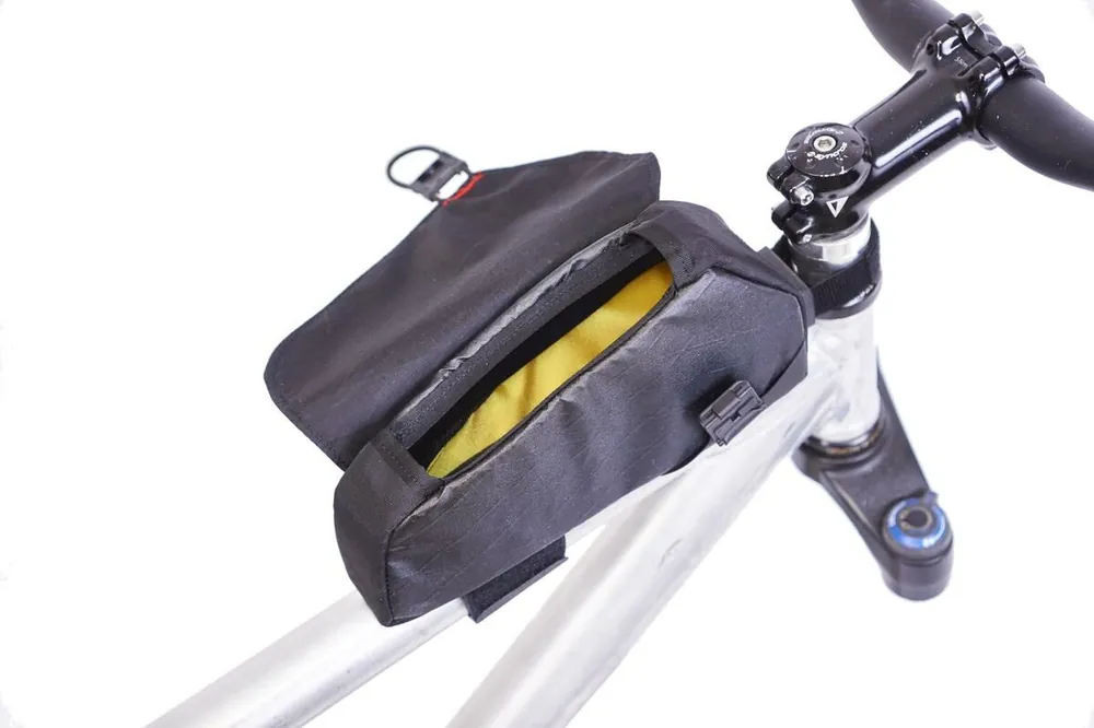 Korting REVELATE DESIGNS MAG TANK TOP TUBE - BIKEPACKING FIETSTAS VOOR BOVENBUIS
